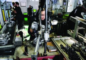 گذار از تعلیق اجتماعی