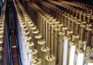 چرا تسلیم در برابر غرب خطرناک است؟