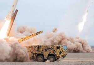 ملتی که زانو نمی‌زند