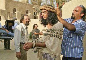 ضرورت خروج از چرخه نمایش و اقدام صرف